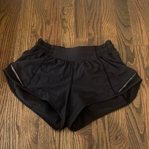 Lululemon black hotty hot shorts 2.5 inseam size 6